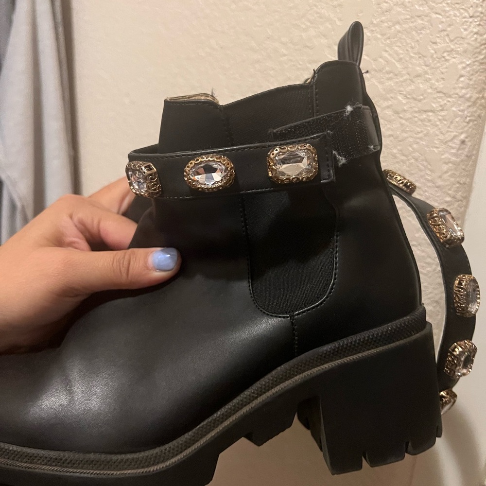 Steven madden boots with stones